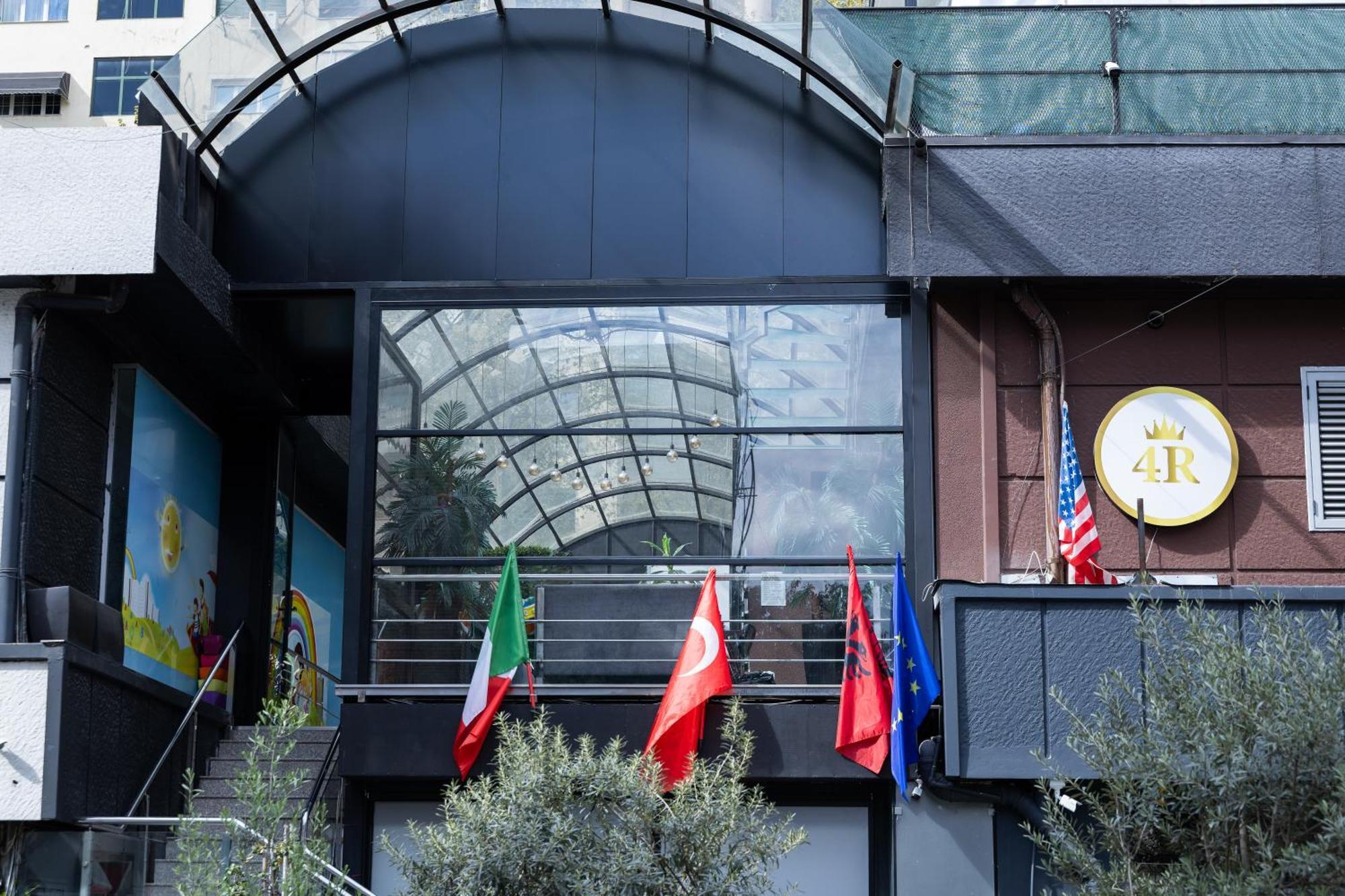 4R Colombo Hotel Tirana Exterior photo