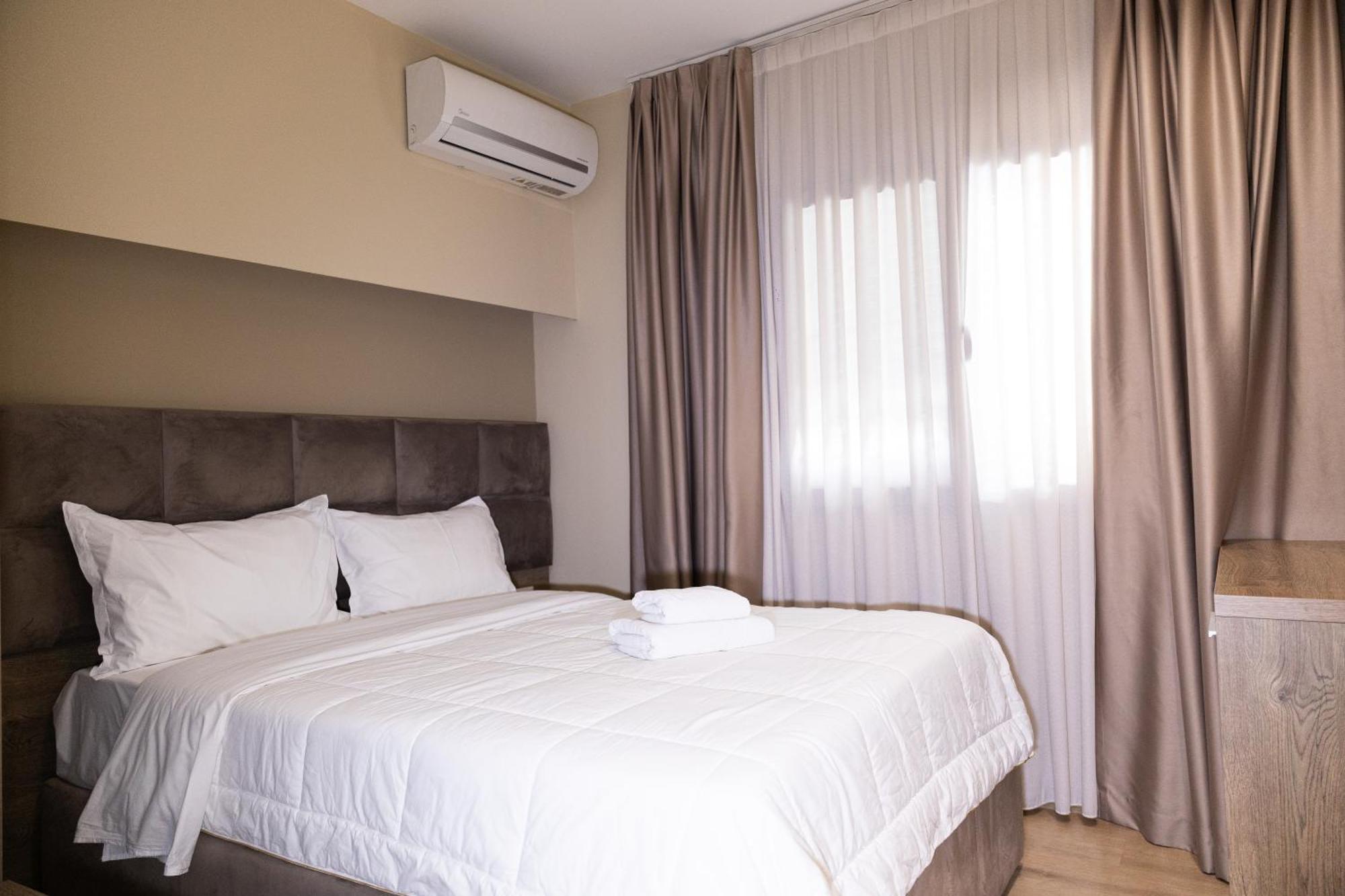 4R Colombo Hotel Tirana Exterior photo